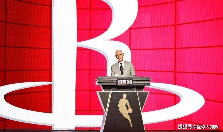 NBA四大顶级中锋，谁称霸力更强？